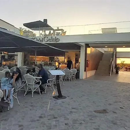Casa vacanze Casa Ibaia, Tipica E Acolhedora No Centro De Olhão